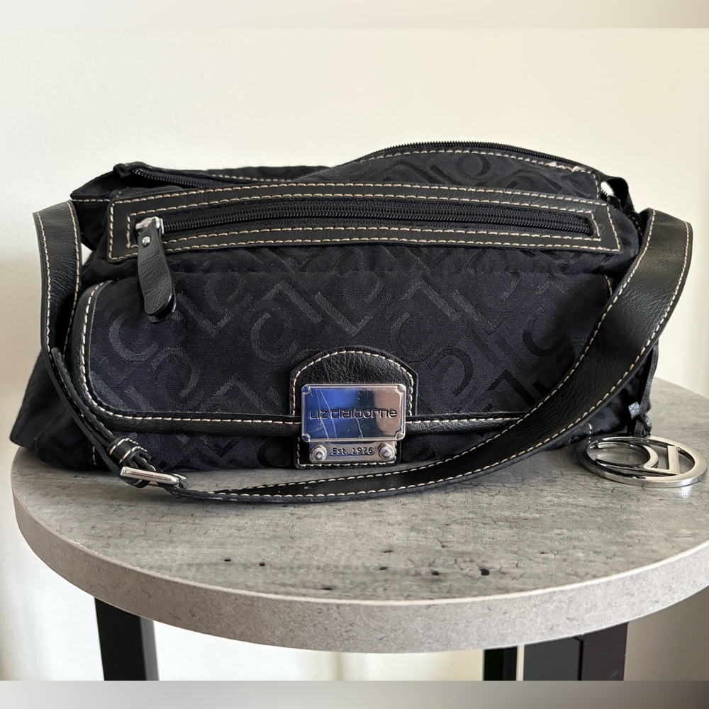 Liz Claiborne Fabric/Faux Leather Black Shoulder Bag Logo Pattern Strap Ring - Picture 2 of 12
